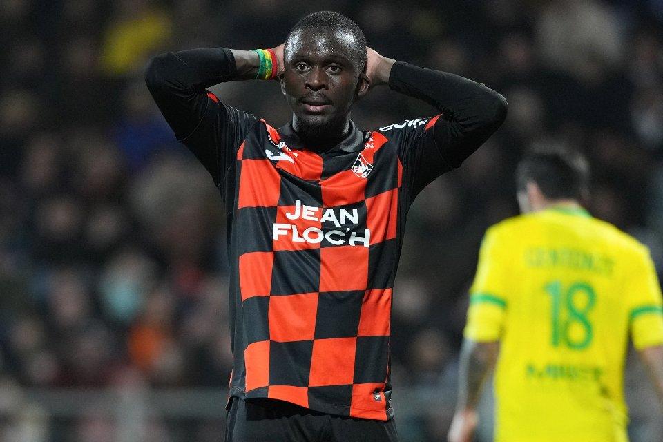 Dua Tim Inggris Siap Amankan Mantan Penyerang Lorient, Siapa?