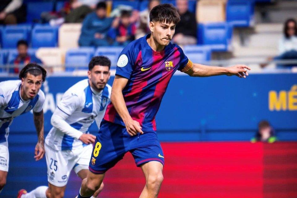 De Jong Jadi Alasan Barcelona Enggan Lepas Wonderkidnya ke Rival Sekota