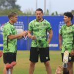 Staf Kepelatihan Persib, Igor Tolic, Zlatko Runje, dan Achmad Jufriyanto.