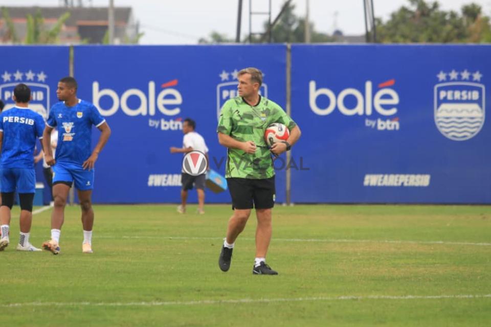 Pelatih Persib, Igor Tolic.