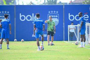 Sesi Latihan Persib Bandung.
