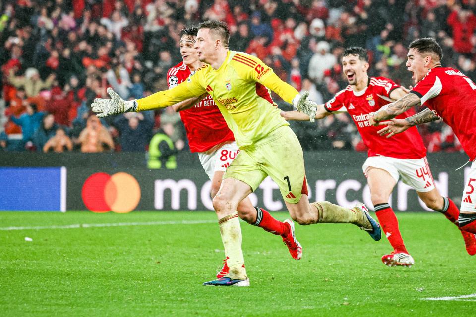 Kiper muda Ukraina milik Benfica, Anatoliy Trubin.
