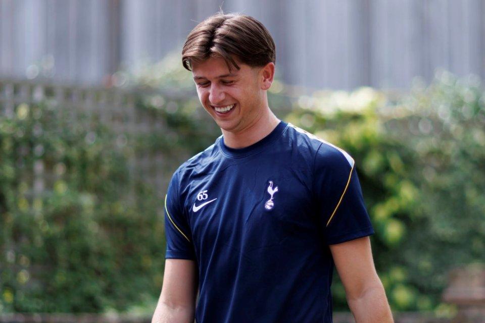 Andai Pilarnya Hengkang, Koln Siap Angkut Wonderkid Tottenham