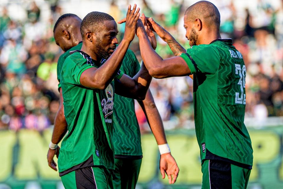 Persebaya Surabaya vs Persija Jakarta: Prediksi, Jadwal dan Link Live Streaming