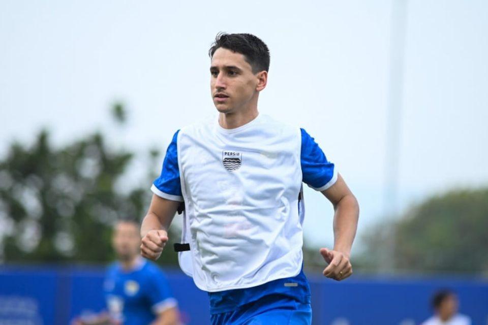 Winger Persib Kenang Masa-Masa Indahnya Bersama Gelandang Barcelona