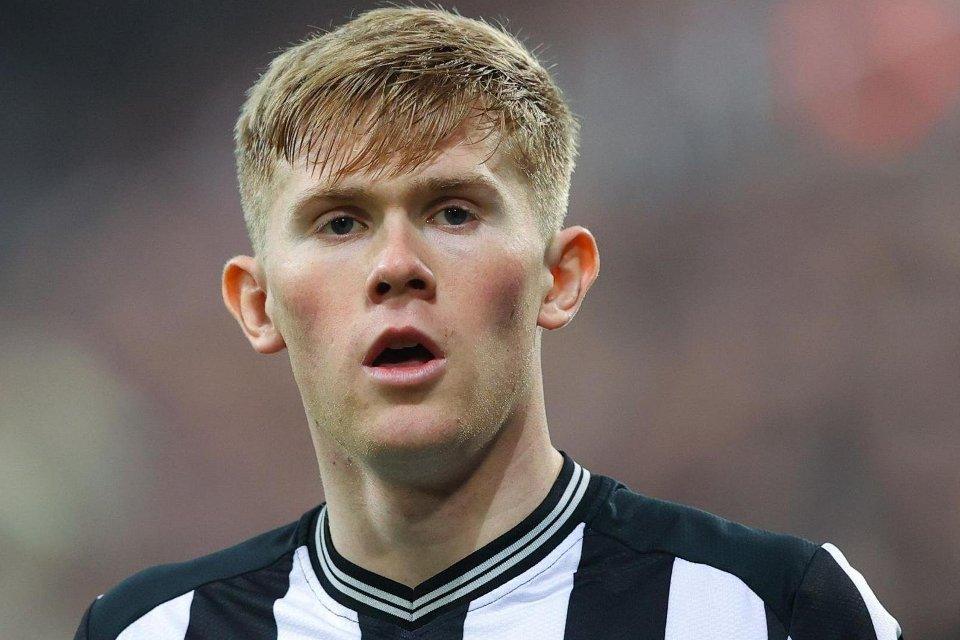 Dua Bintang Sudah Pergi, United Siap Pereteli Pilar Newcastle Lain