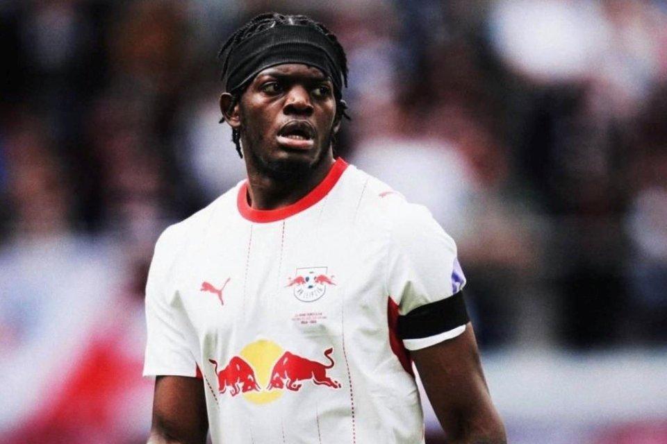 Waktu Kian Tipis, Barcelona Bakal Seriusi Perburuan Bek Leipzig?