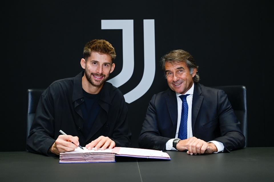 Merapat ke Juventus, Vicario Akui Wujudkan Mimpi Masa Kecilnya