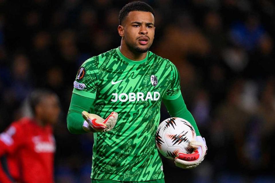 Noah Atubolu, Kiper SC Freiburg
