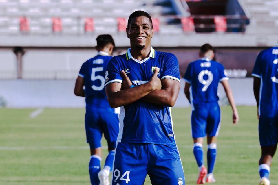 Uilliam Barros