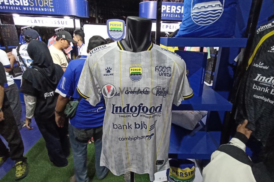 Jersey Tandang Persib