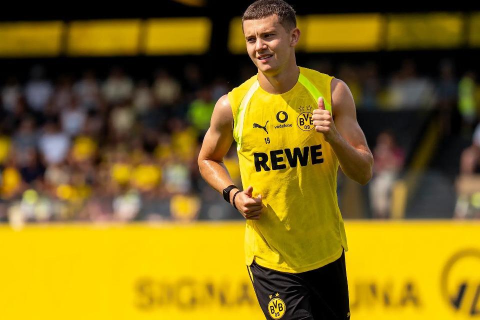 Soal Pembelian Mahalnya, Bos Dortmund Minta Fans Bersabar