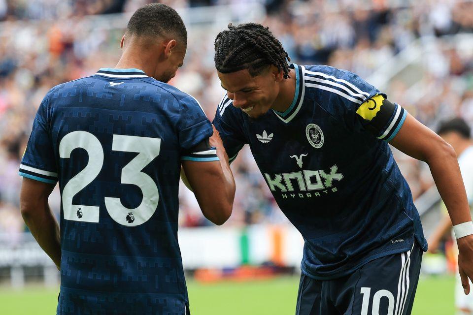 Newcastle vs Liverpool: Misi Tiga Poin Untuk Dua Pelatih Anyar!
