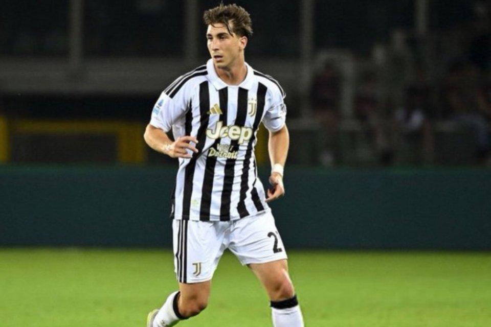Setelah Vlahovic, Gelandang Juventus Segera Merapat ke Besiktas