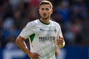 Baru Diamankan, Pilar Baru Gladbach Malah Cedera ACL