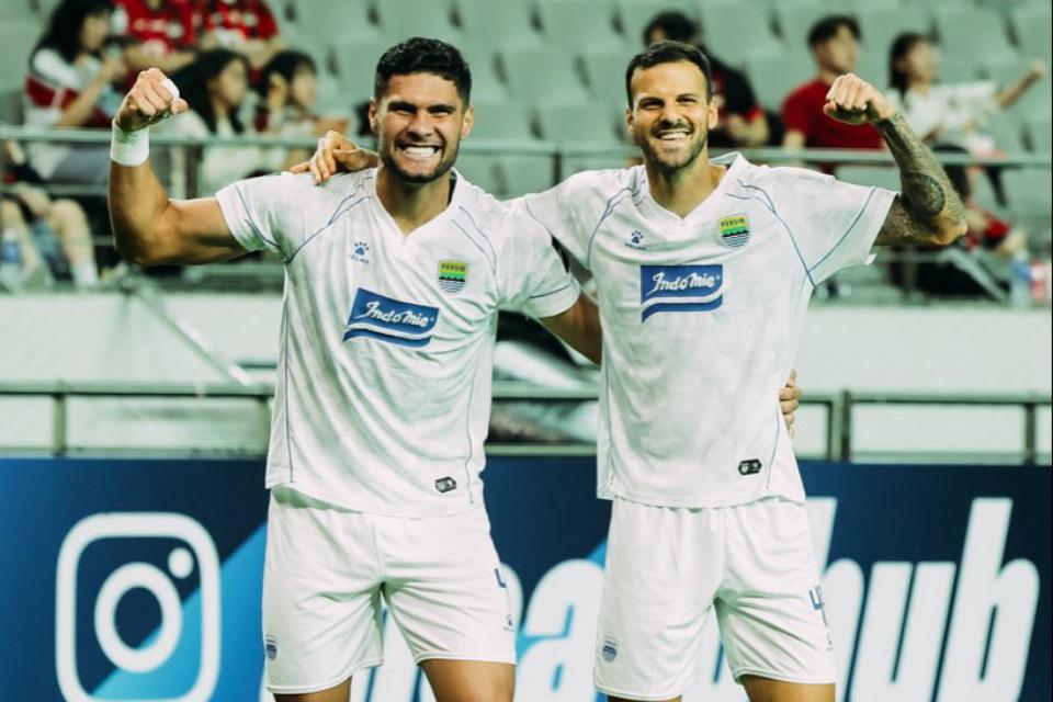 Julio Cesar dan Patricio Matricardi