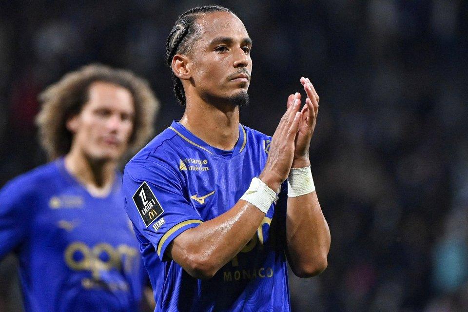 Ditaksir Ajax, Pilar Monaco Segera Pergi?