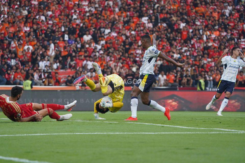STY Puas dengan Performa Nadeo Argawinata dan Alexander Jeremejeff di Persija