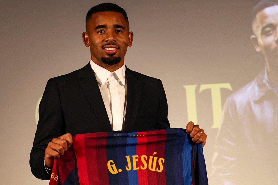Setelah Drama Striker, Gabriel Jesus Bisa Didaftarkan Barcelona di Menit Terakhir