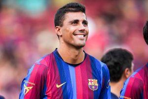 Barcelona Menang Besar atas Valencia, Rodri Malah Tak Senang
