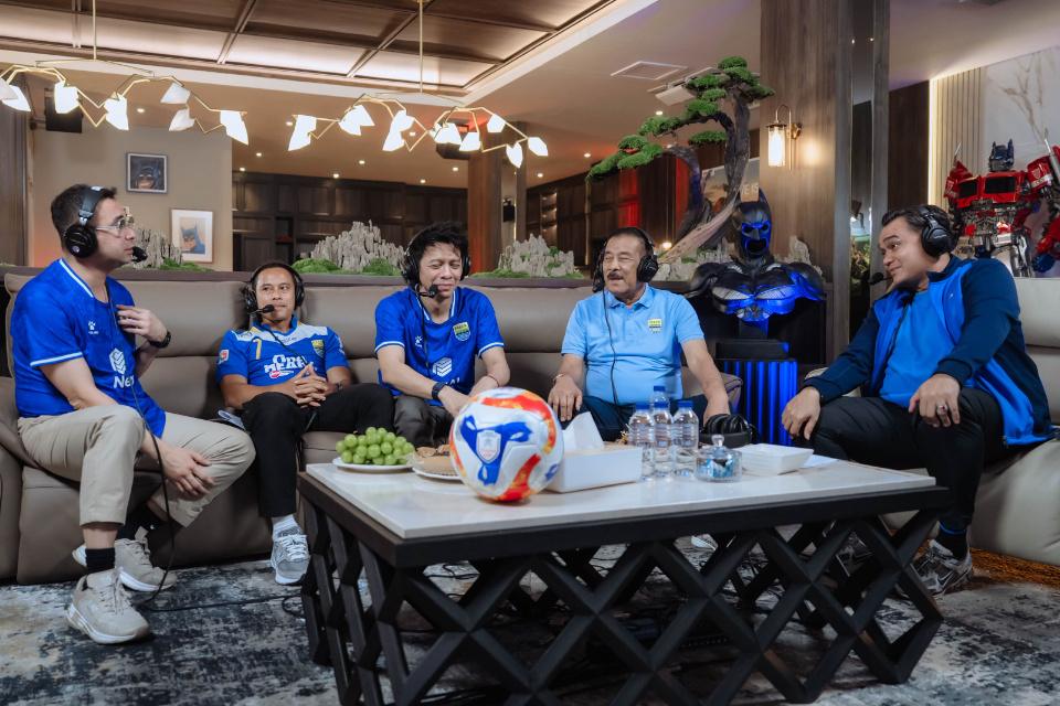 Raffi Ahmad, Atep, Ariel Noah, Umuh Muchtar, Valentino Simanjuntak