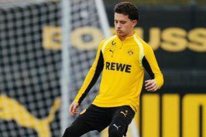 Jelang Der Klassiker, Pilar Penting Dortmund Siap Bermain